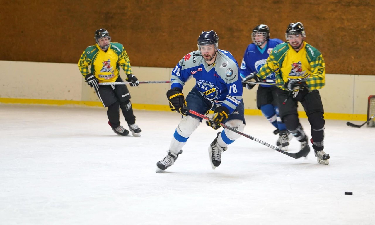 Eishockey-Spieler beim Kleinfeldturnier